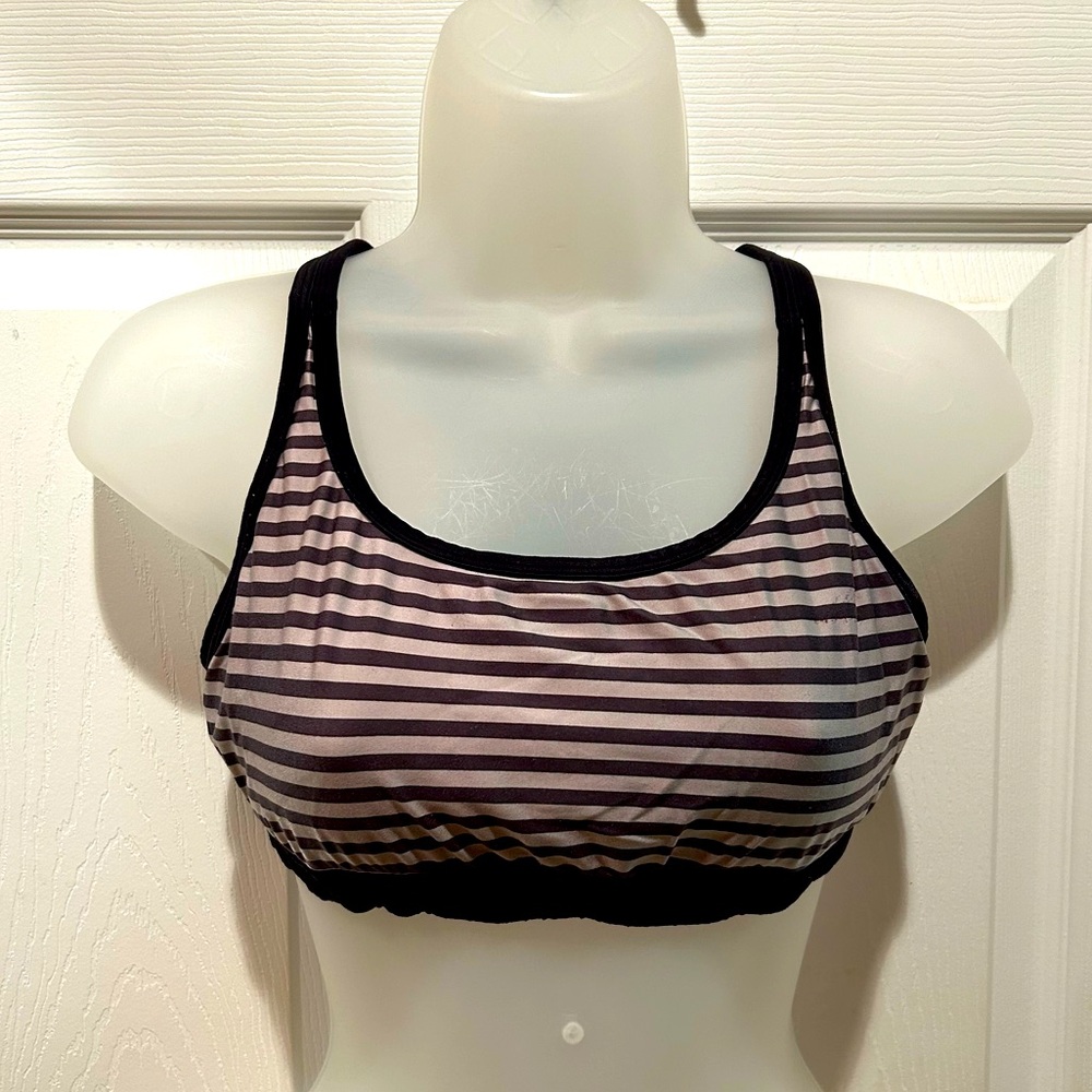 DKNY Women’s Sports Bra Criss Cross Adjustable Straps Black Gray Athleti…